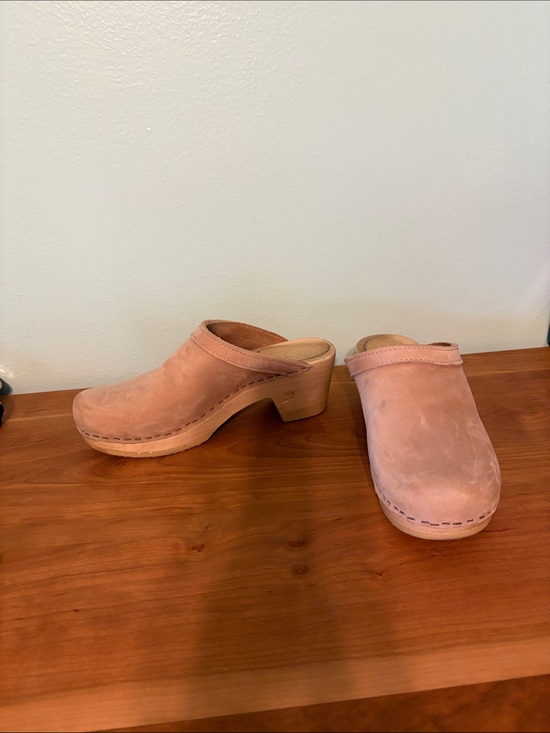 No. 6 Shoes - No. 6 Dusty Rose Suede Clogs